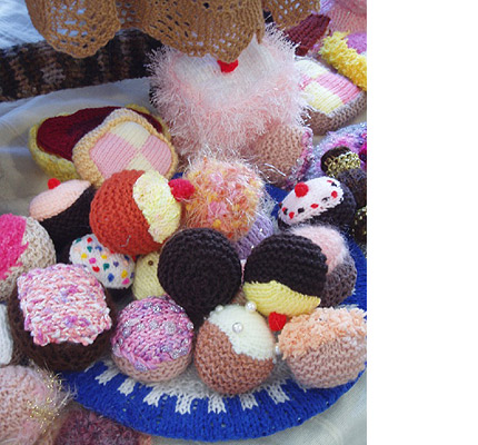 Give afternoon tea a fun twist with these pretty knitted cakes