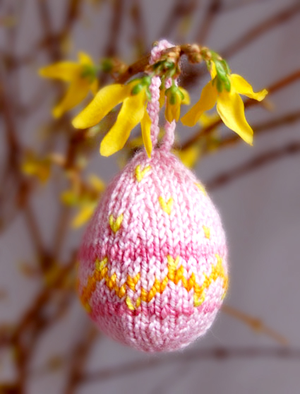 small easter eggs to colour. Cute color work Easter egg