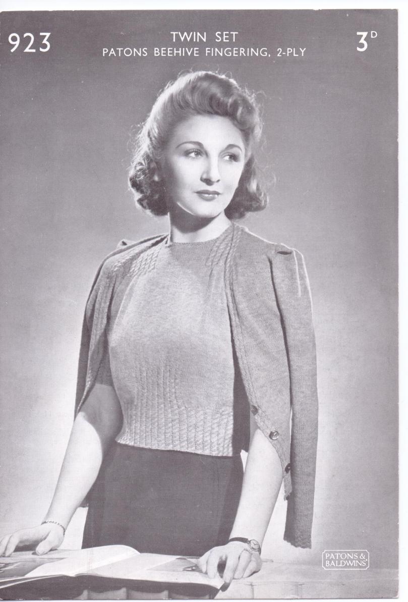 Patrón de tejido vintage gratuito Juego de gemelos de cable para mujer de la Segunda Guerra Mundial