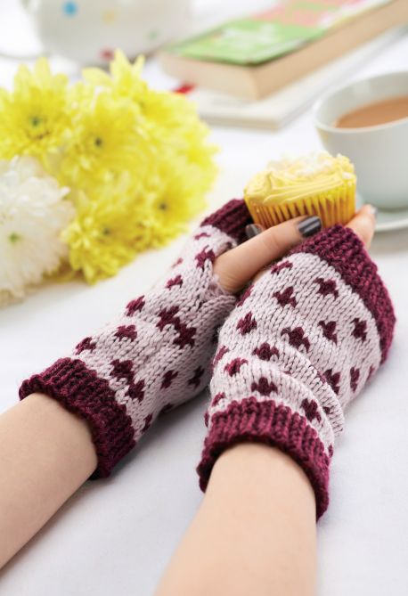 Free Knitting Pattern for Simple Fair Isle Wristwarmers