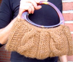 Free Knitting Pattern Bling Bling Cable Relief Purse - Crocheting
