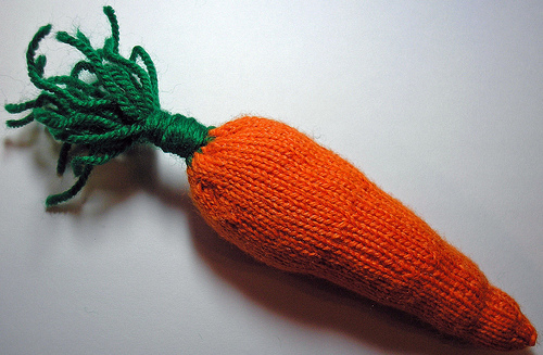 Large Carrot - Free Knitting Pattern