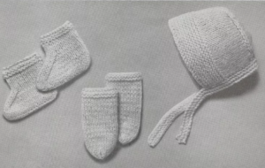Infants Three Piece Set Free Knitting Pattern