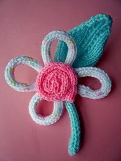 Crazy Daisy Knitted Brooch