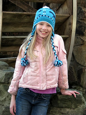 Snowflake Hat Kids&apos
; Knitting Pattern