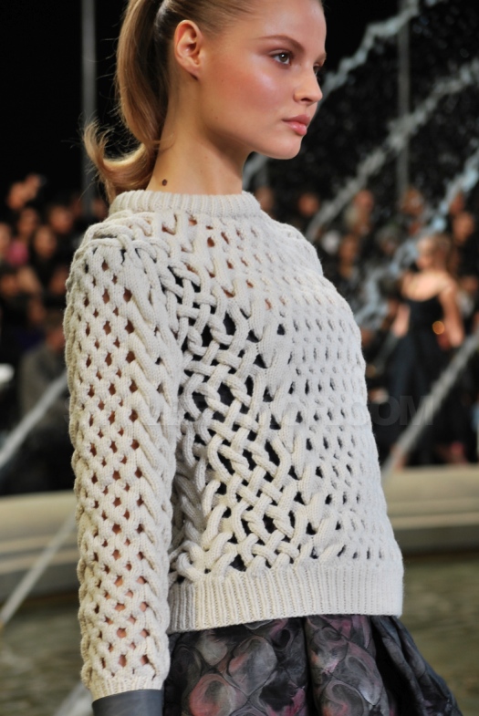 Paris Fashion Week Fall 2010 Knits - Louis Vuitton - Knitting Bee