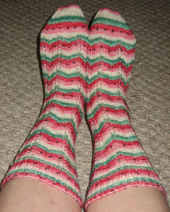 120 + Free Sock Knitting Patterns Perfect for Winter! (137 free ...
