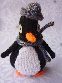 Penguin patter knit