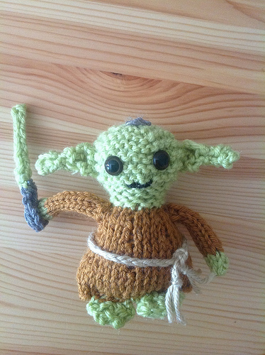 knitted yoda pattern