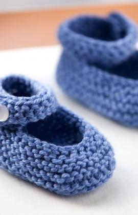 knitted baby janes