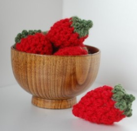 Easy Peasy Crochet Strawberries