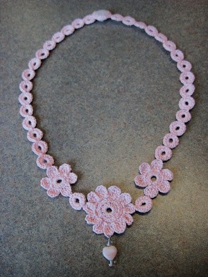 Mae Flower Necklace