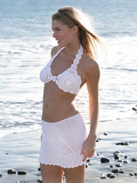 free-crochet-bikini-top-and-skirt-pattern