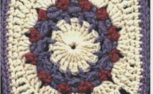 Ring ‘O Roses Wreath – Free Crochet Square