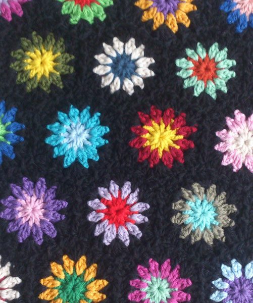 Flowers in Black – Free Crochet Pattern