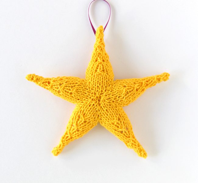 Knit Star Ornament – Free Knitting Pattern