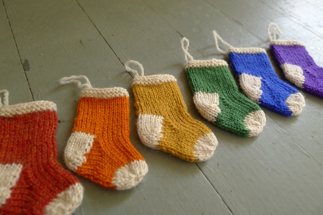 Stocking Ornaments Pattern - Free Knitting