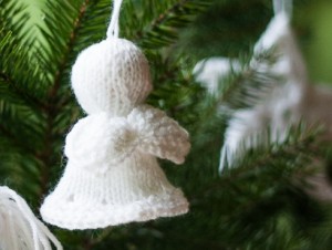 tree Angel a free Christmas ornament knitting pattern