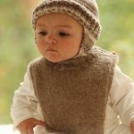 BabyDROPS 18-5 Free Knitting Pattern for Baby Hat and Bib