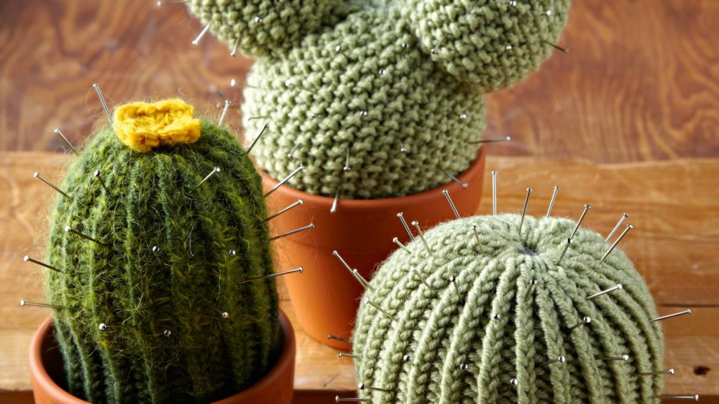 Knitted Cactus - Free Knitting Pattern