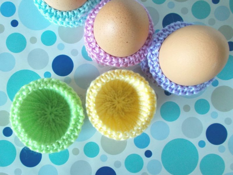 Hold the Eggs! Free Knitting Pattern