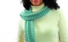 Hat & Scarf Set w/ a Twist