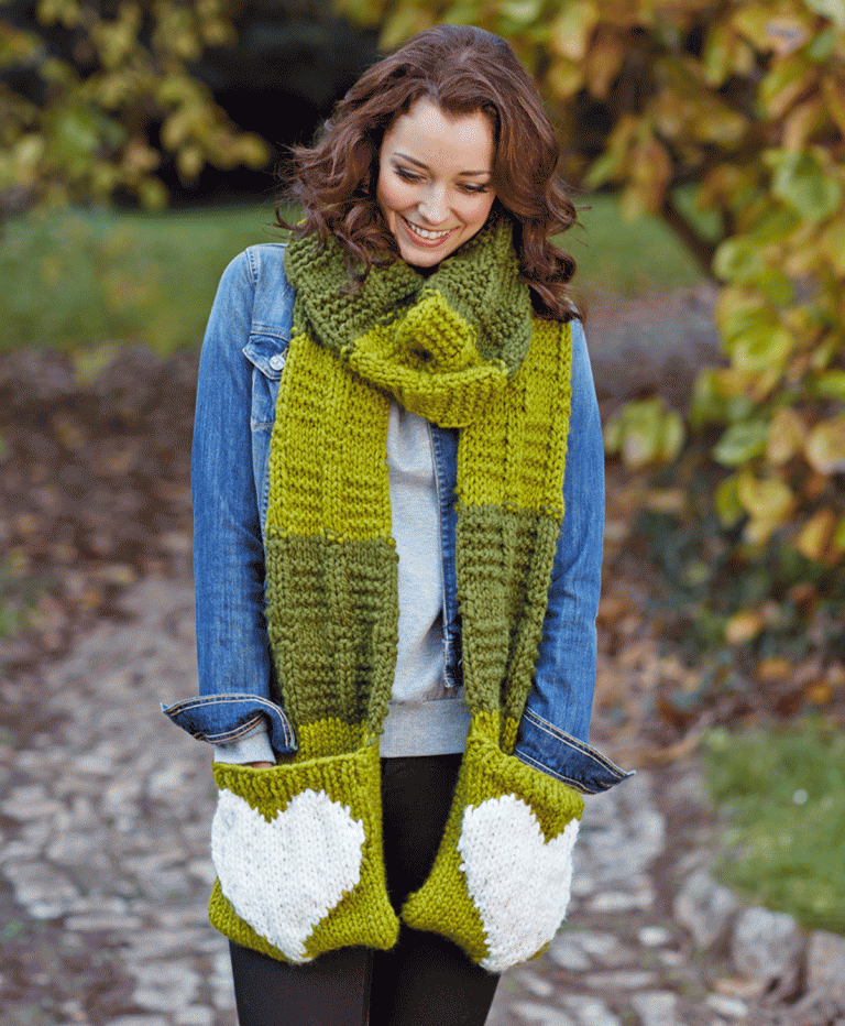 Valentine's heart scarf free knitting pattern - Knitting Bee