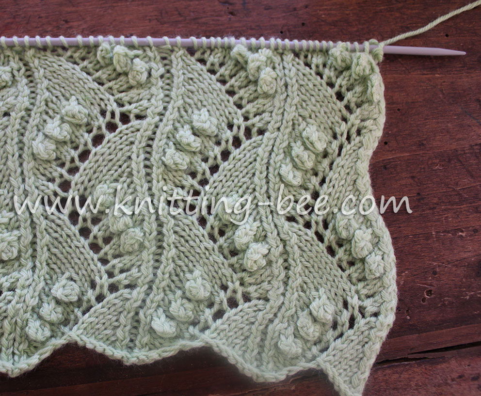 Lace Vertical Zig Zag with Bobbles Free Knitting Stitch by https://www.knitting-bee.com/