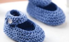 Classic Baby Jane Booties to Knit for Free