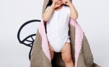Bernat Oh Deer Blanket free knitting pattern
