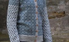 Free Knitting Cardigan with a Dutch tile pattern
