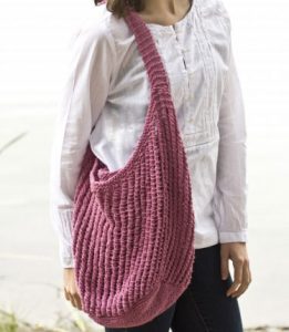 Free knit sunseeker shouder bag