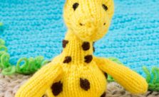 Georgie Giraffe Free Toy Knitting Pattern