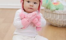 Knit Baby Set Cap and Mitts