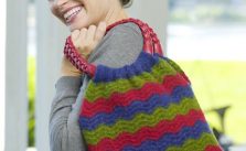 Wavy Shoulder Bag Free Knitting Pattern