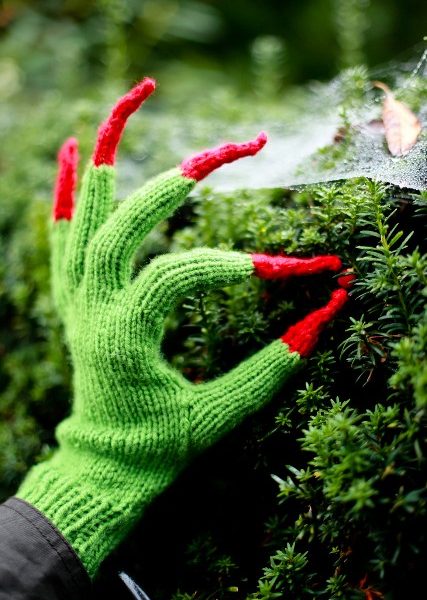Witchy Hands Pattern Free Halloween Costume