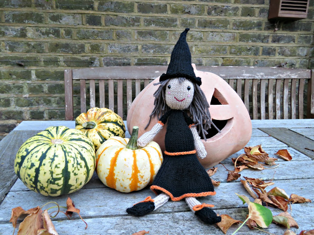 The Bewitching Ms. Witch free knitting pattern