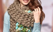 Color Dip Scarf Free Bulky knit pattern