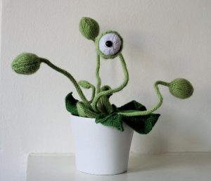 Cyclops Pot Plant Halloween knitting pattern