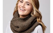 Shimmer Cowl Free Beginner Women’s Knit Pattern