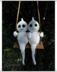 swinging-together-forever-ghosties
