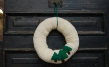Knitted Christmas Wreath Free Pattern