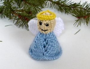 angel knitting pattern for Christmas