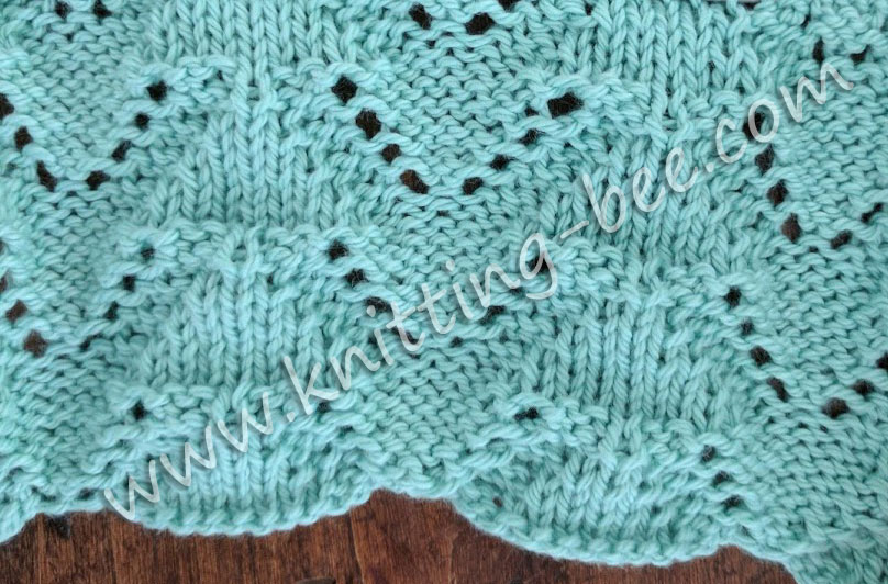 Triangular Columns Free Lace Knitting Stitch by https://www.knitting-bee.com/
