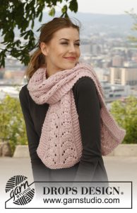 Marshmallow Fluff Free Arch Lace Scarf Knit Pattern