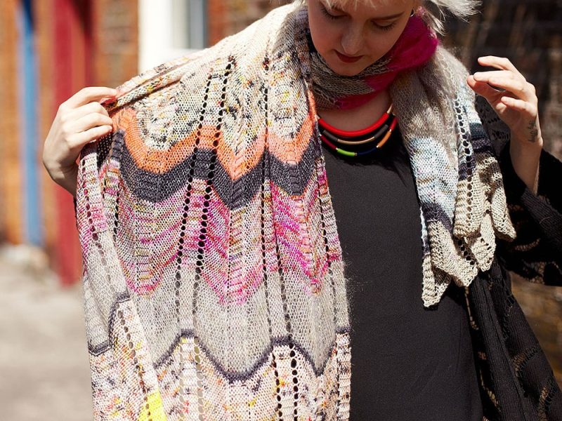 Outline Free Ripple Stitch Scarf Knitting Pattern
