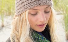 Profiteroles Headband Free Knit Pattern