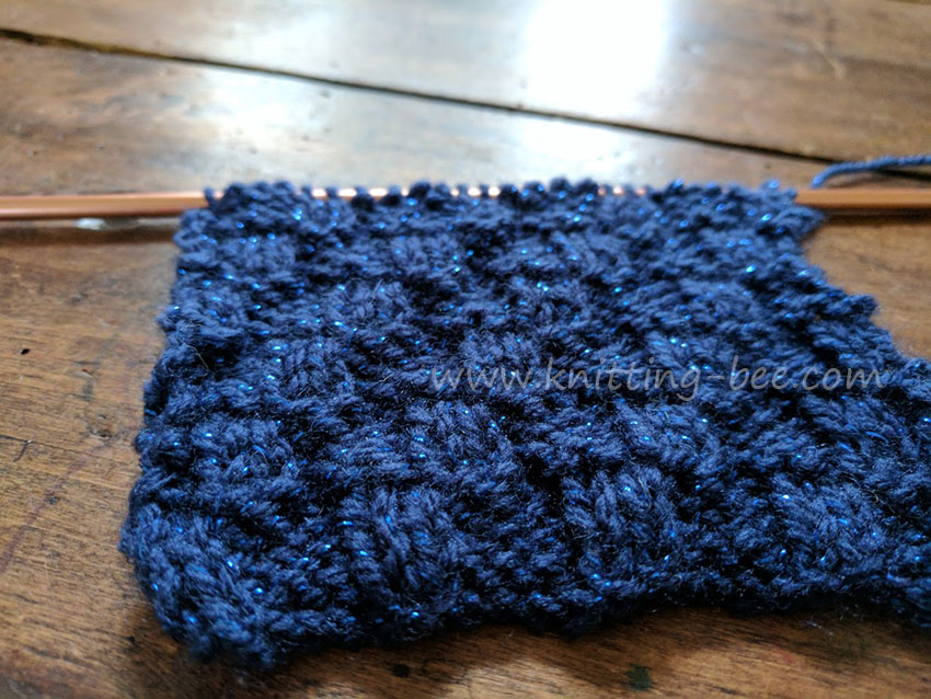 Tiny Steps Free Knitting Stitch from Knitting Bee https://www.knitting-bee.com