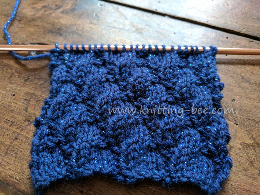 Tiny Steps Free Knitting Stitch from Knitting Bee https://www.knitting-bee.com