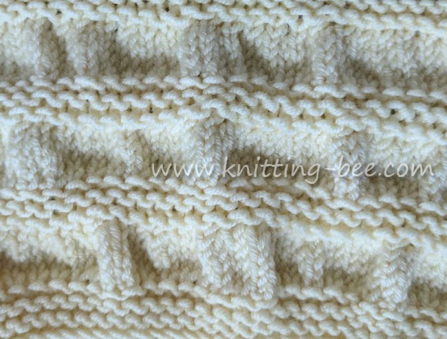 Gathered Stitch Knitting https://www.knitting-bee.com